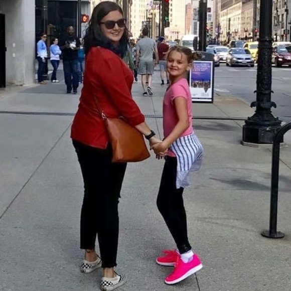 Meet your Posher, Kristi - Picture 7 of 7